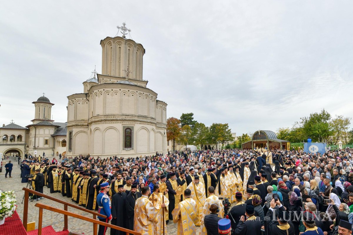 Capitala şi-a cinstit cu evlavie Sfântul Ocrotitor 274443