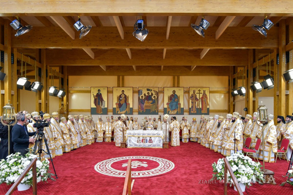 Capitala şi-a cinstit cu evlavie Sfântul Ocrotitor 274451