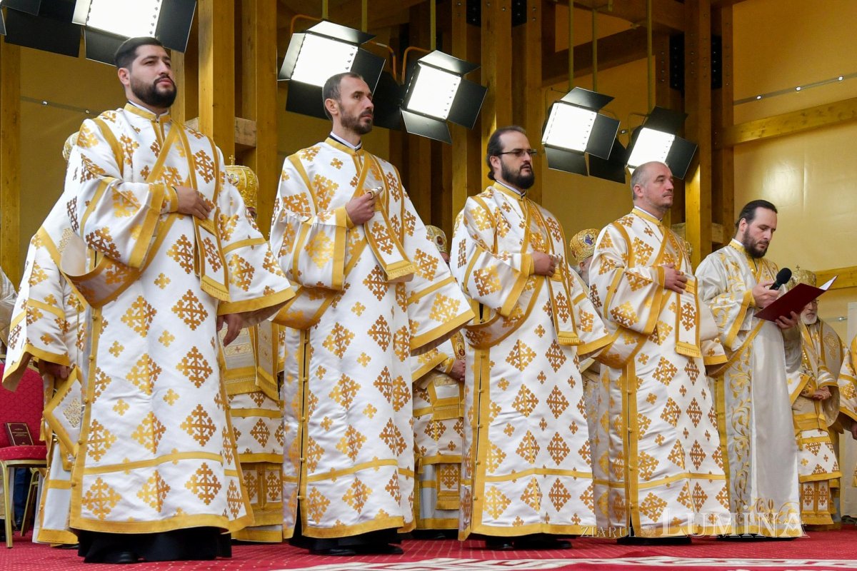 Capitala şi-a cinstit cu evlavie Sfântul Ocrotitor 274454