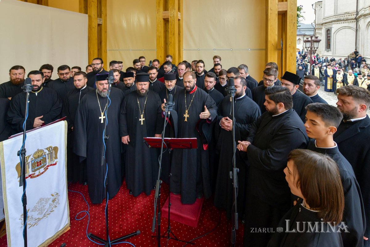 Capitala şi-a cinstit cu evlavie Sfântul Ocrotitor 274460