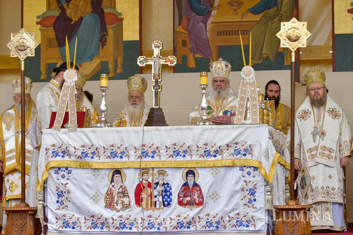 Capitala şi-a cinstit cu evlavie Sfântul Ocrotitor 274461