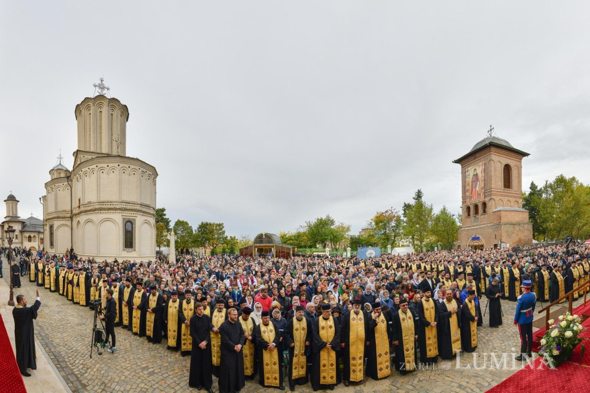 Capitala şi-a cinstit cu evlavie Sfântul Ocrotitor 274463