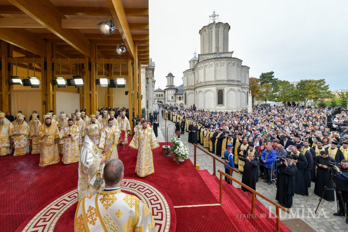 Capitala şi-a cinstit cu evlavie Sfântul Ocrotitor 274466