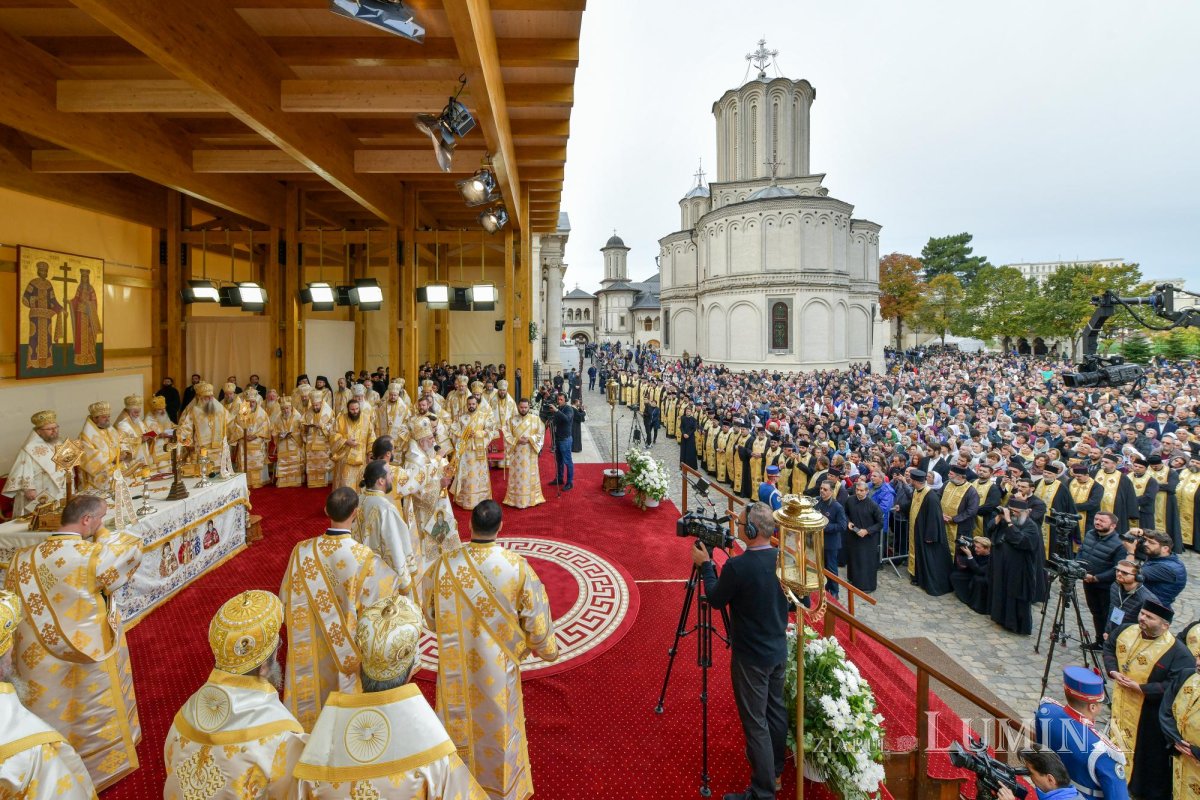 Capitala şi-a cinstit cu evlavie Sfântul Ocrotitor 274472