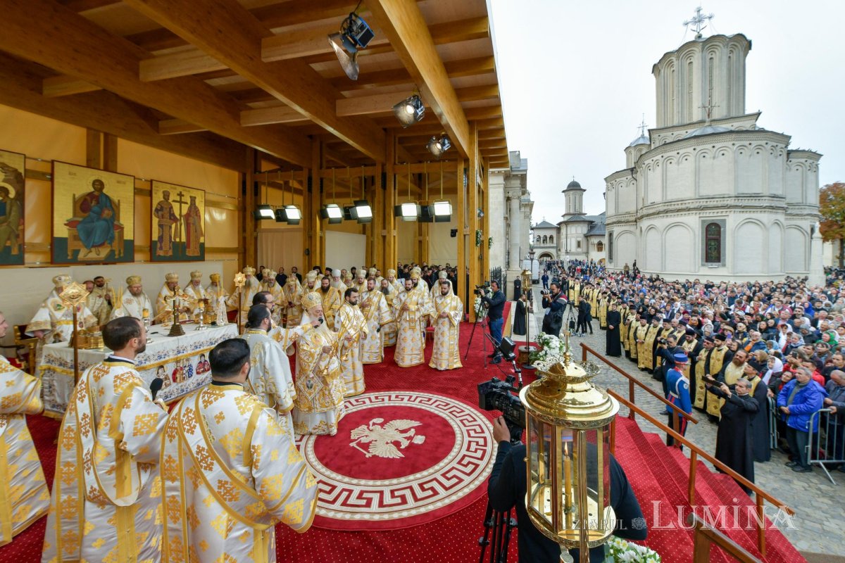 Capitala şi-a cinstit cu evlavie Sfântul Ocrotitor 274476