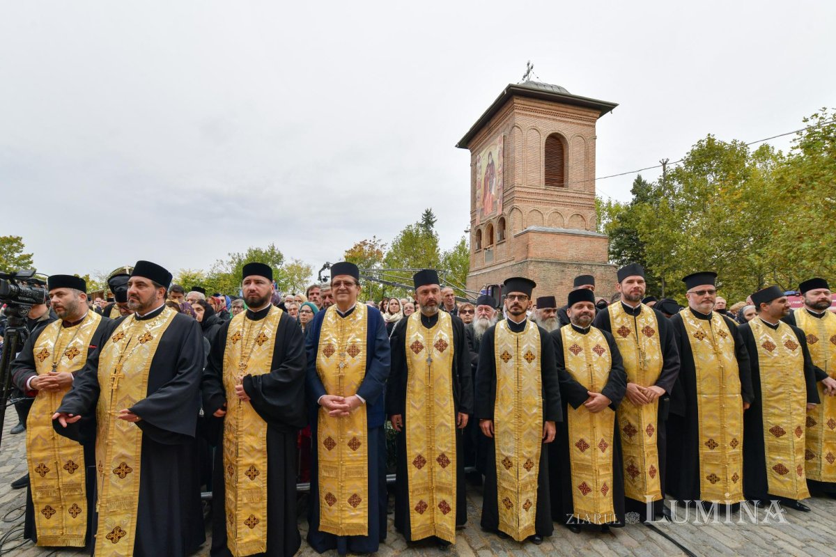 Capitala şi-a cinstit cu evlavie Sfântul Ocrotitor 274481