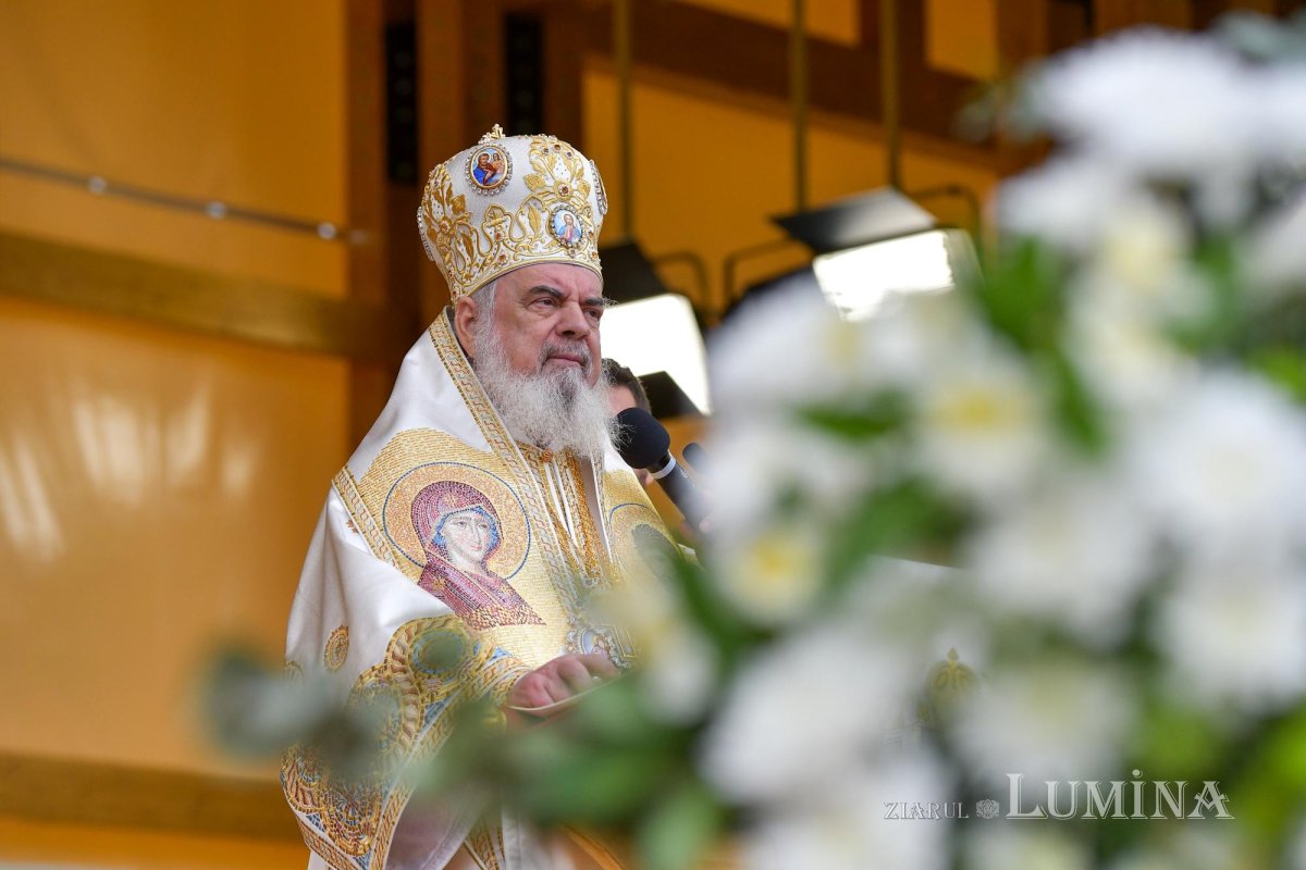 Capitala şi-a cinstit cu evlavie Sfântul Ocrotitor 274483