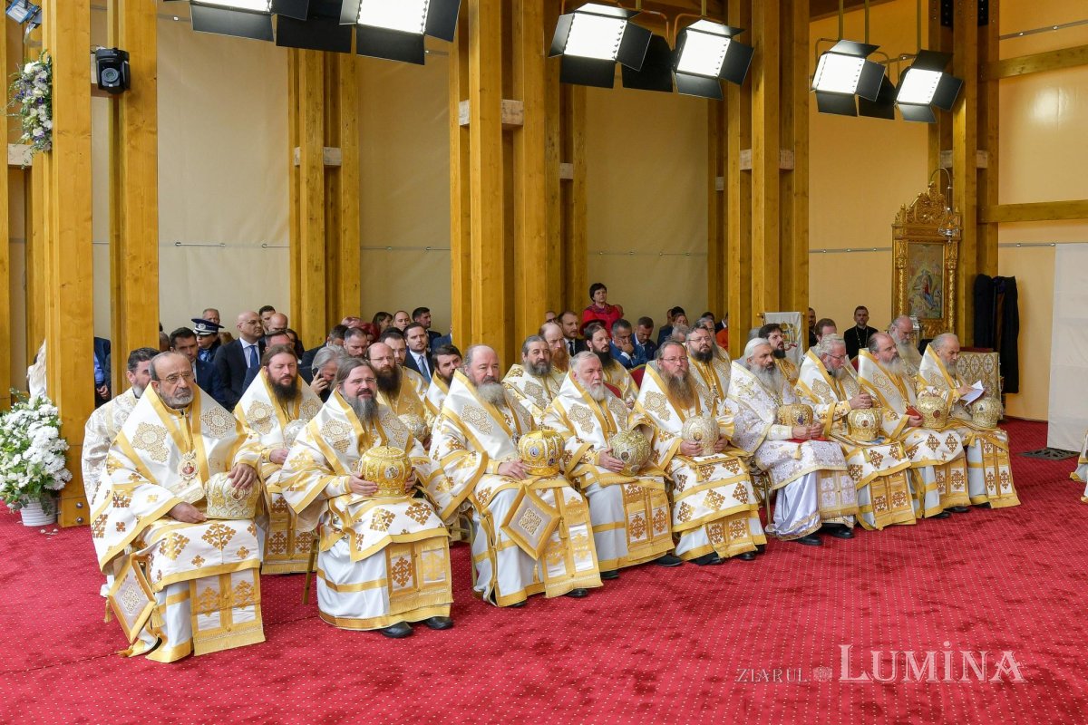 Capitala şi-a cinstit cu evlavie Sfântul Ocrotitor 274495