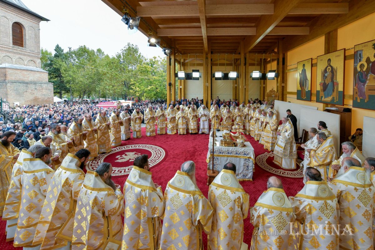 Capitala şi-a cinstit cu evlavie Sfântul Ocrotitor 274499