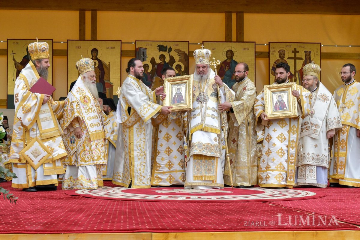 Capitala şi-a cinstit cu evlavie Sfântul Ocrotitor 274502