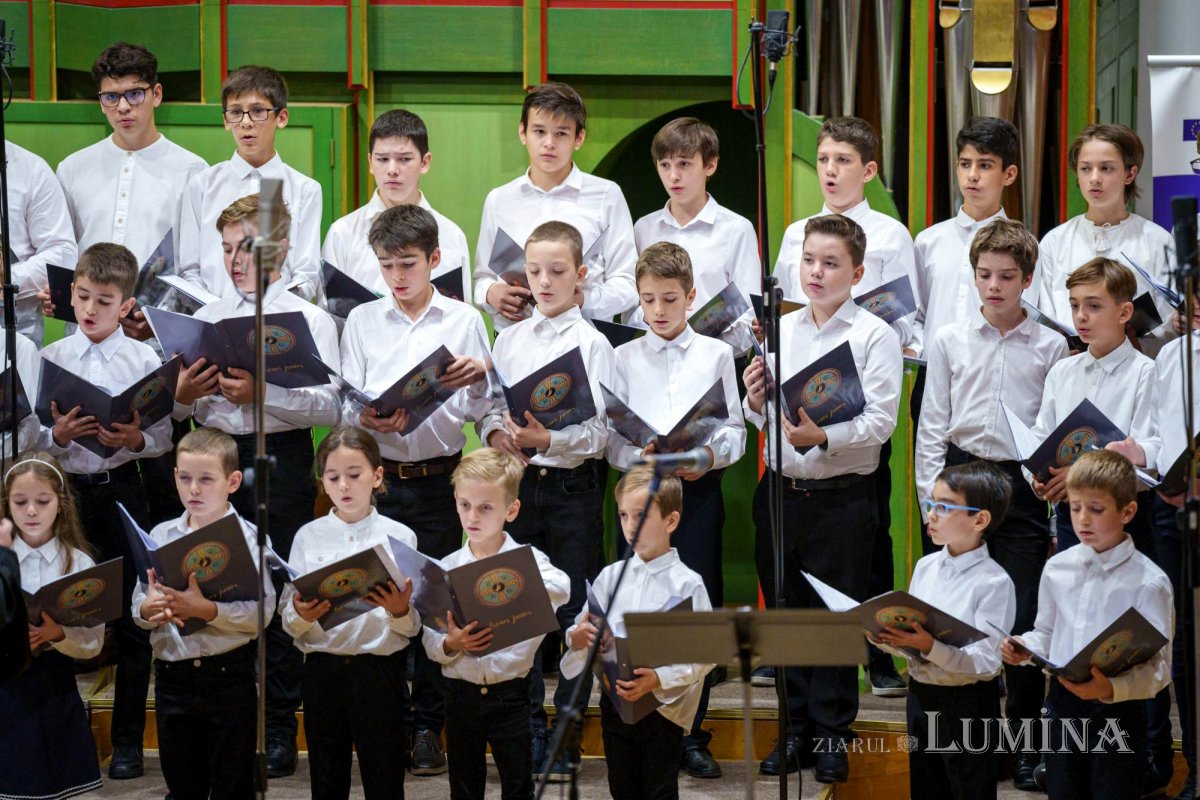 Concert de muzică psaltică la Universitatea Națională de Muzică din București 274337