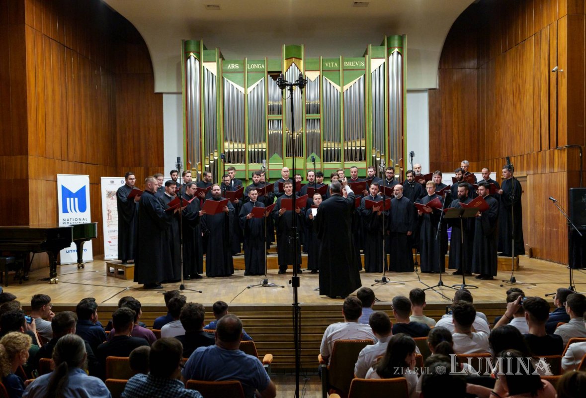 Concert de muzică psaltică la Universitatea Națională de Muzică din București 274343