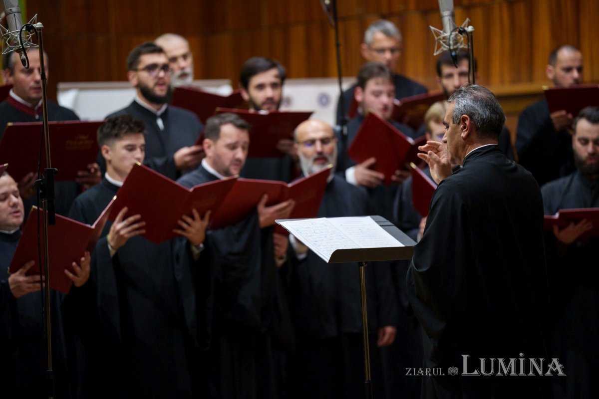 Concert de muzică psaltică la Universitatea Națională de Muzică din București 274347