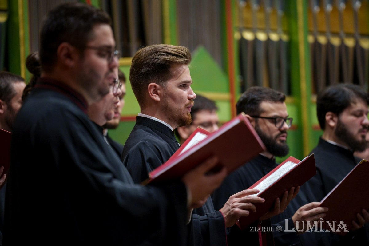 Concert de muzică psaltică la Universitatea Națională de Muzică din București 274348