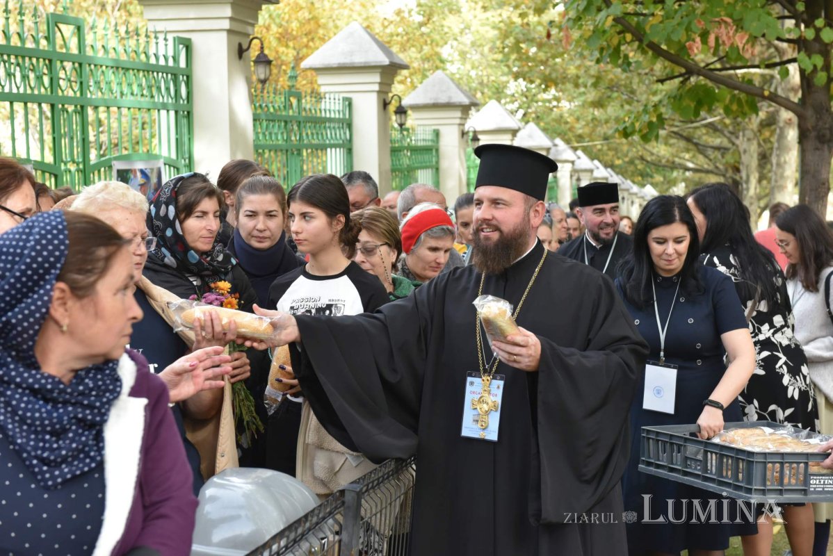 Hrană pentru pelerini în ziua cinstirii Ocrotitorului Bucureștilor 274439