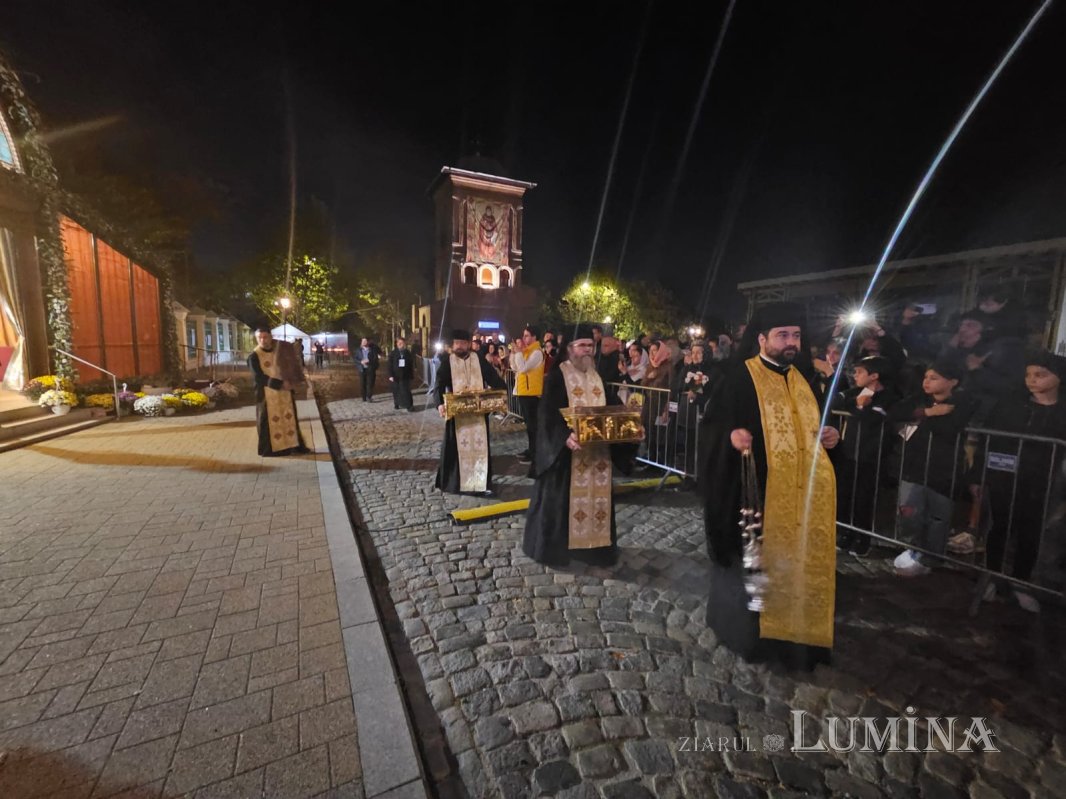 S‑a încheiat pelerinajul la Sfântul Cuvios Dimitrie cel Nou 274801