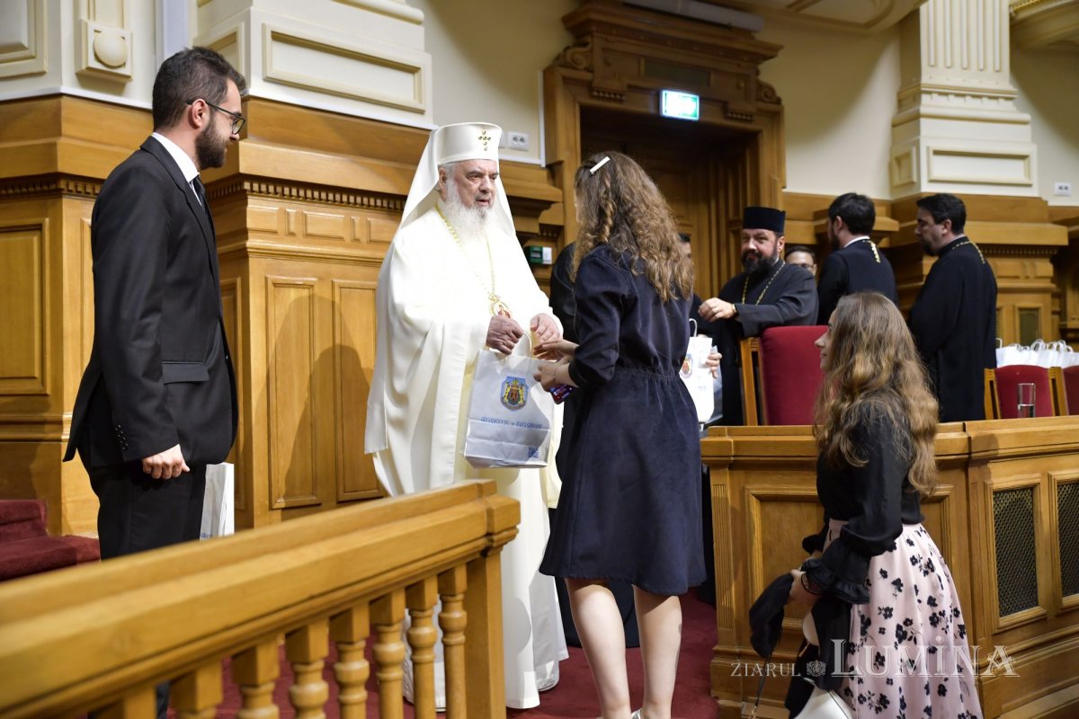 A doua ediție a Galei voluntarilor „Tineri în acțiune!” în București 274950