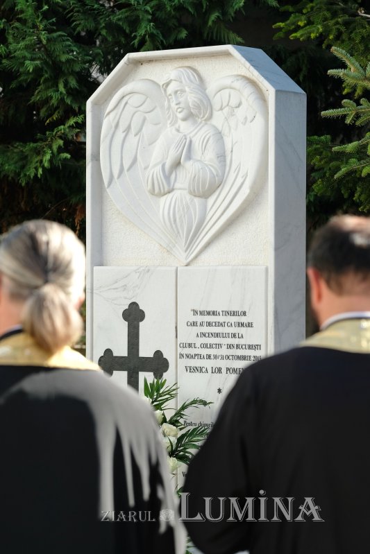 Rugăciune pentru odihna sufletelor victimelor de la clubul Colectiv 274874