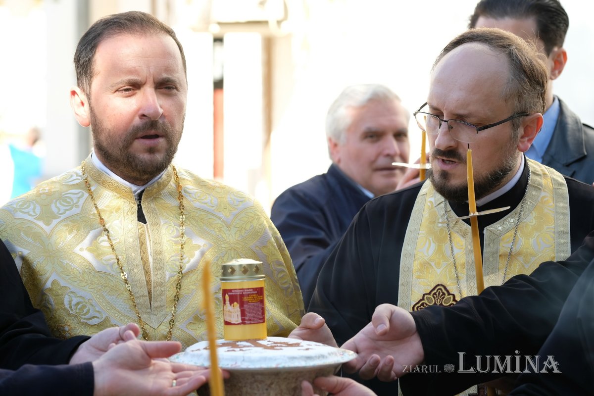 Rugăciune pentru odihna sufletelor victimelor de la clubul Colectiv 274878