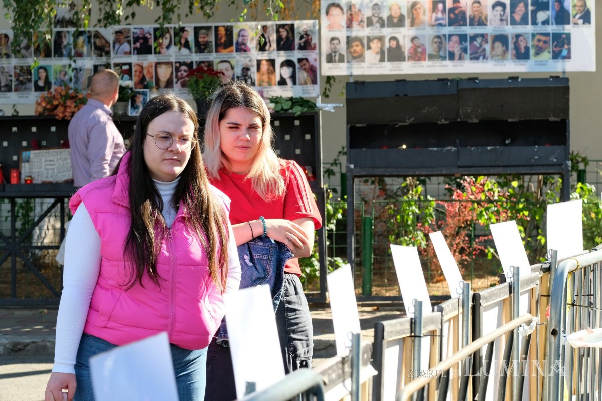 Rugăciune pentru odihna sufletelor victimelor de la clubul Colectiv 274883