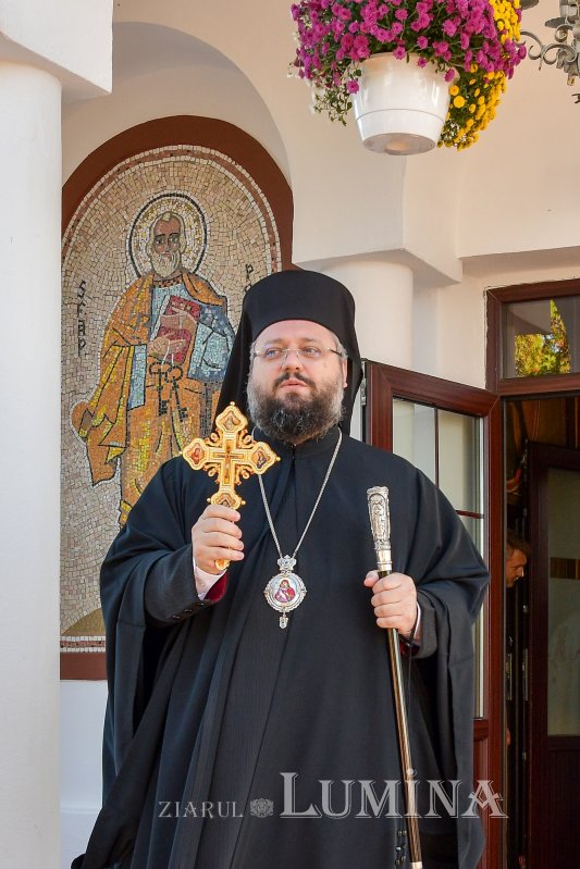 A fost sfințită pictura bisericii parohiei prahovene Valea Crângului 275501