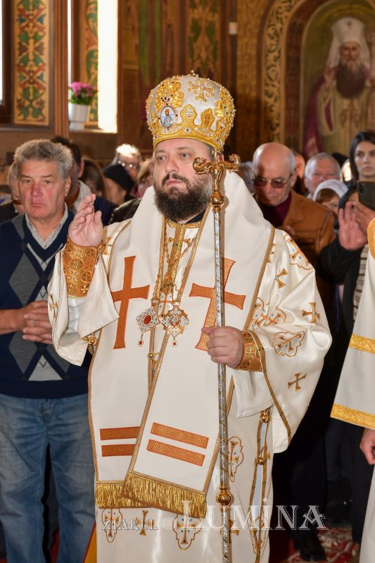 A fost sfințită pictura bisericii parohiei prahovene Valea Crângului 275521