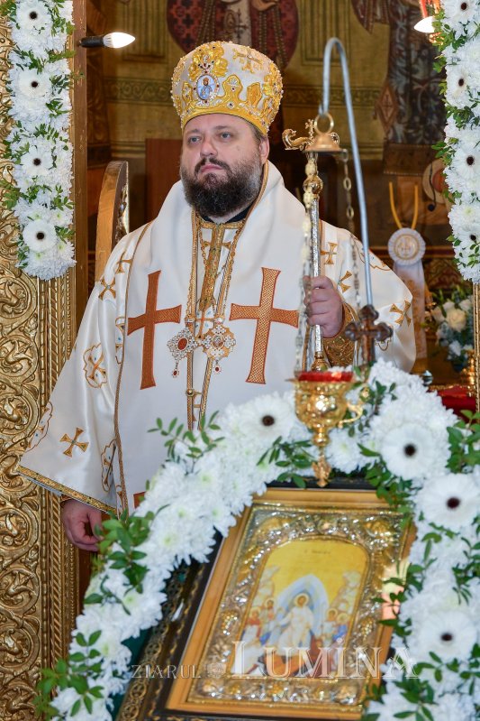 A fost sfințită pictura bisericii parohiei prahovene Valea Crângului 275538