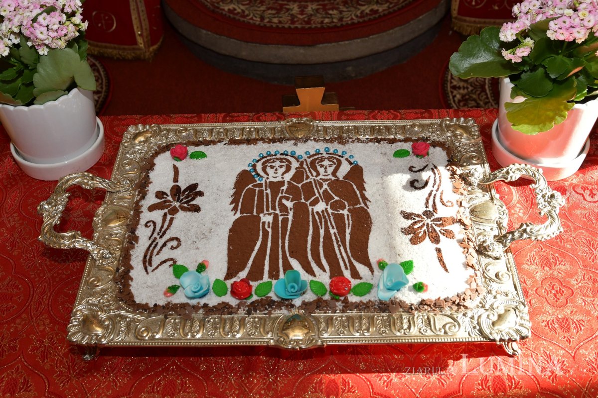 A fost sfințită pictura bisericii parohiei prahovene Valea Crângului 275543