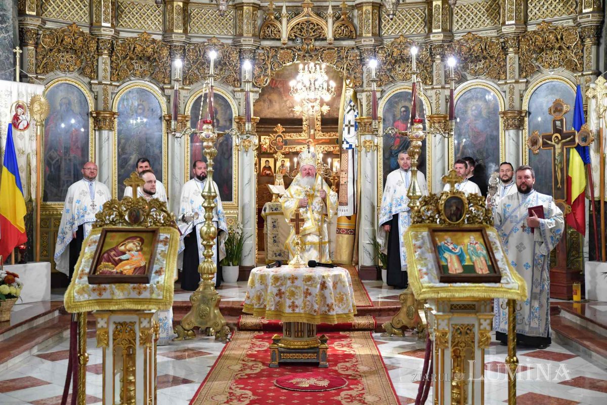 Întrunirea preoților din Prahova pe Colina Bucuriei 275965