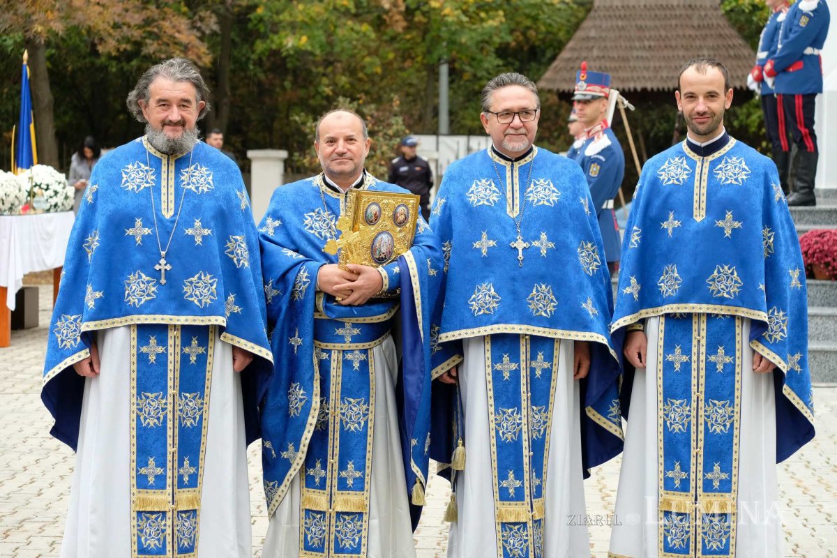 Jandarmii bucureșteni și-au sărbătorit ocrotitorii cerești 276042