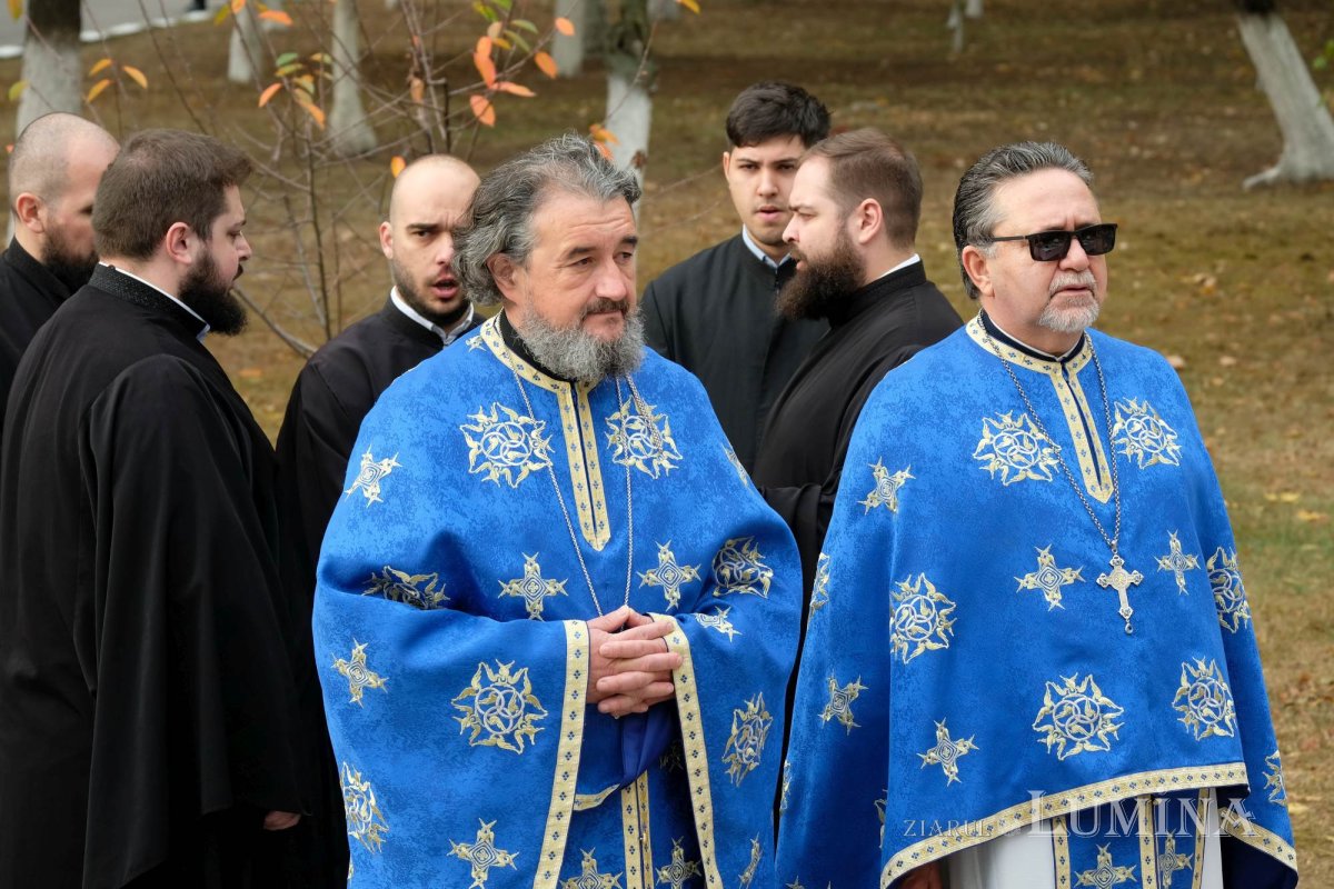 Jandarmii bucureșteni și-au sărbătorit ocrotitorii cerești 276050