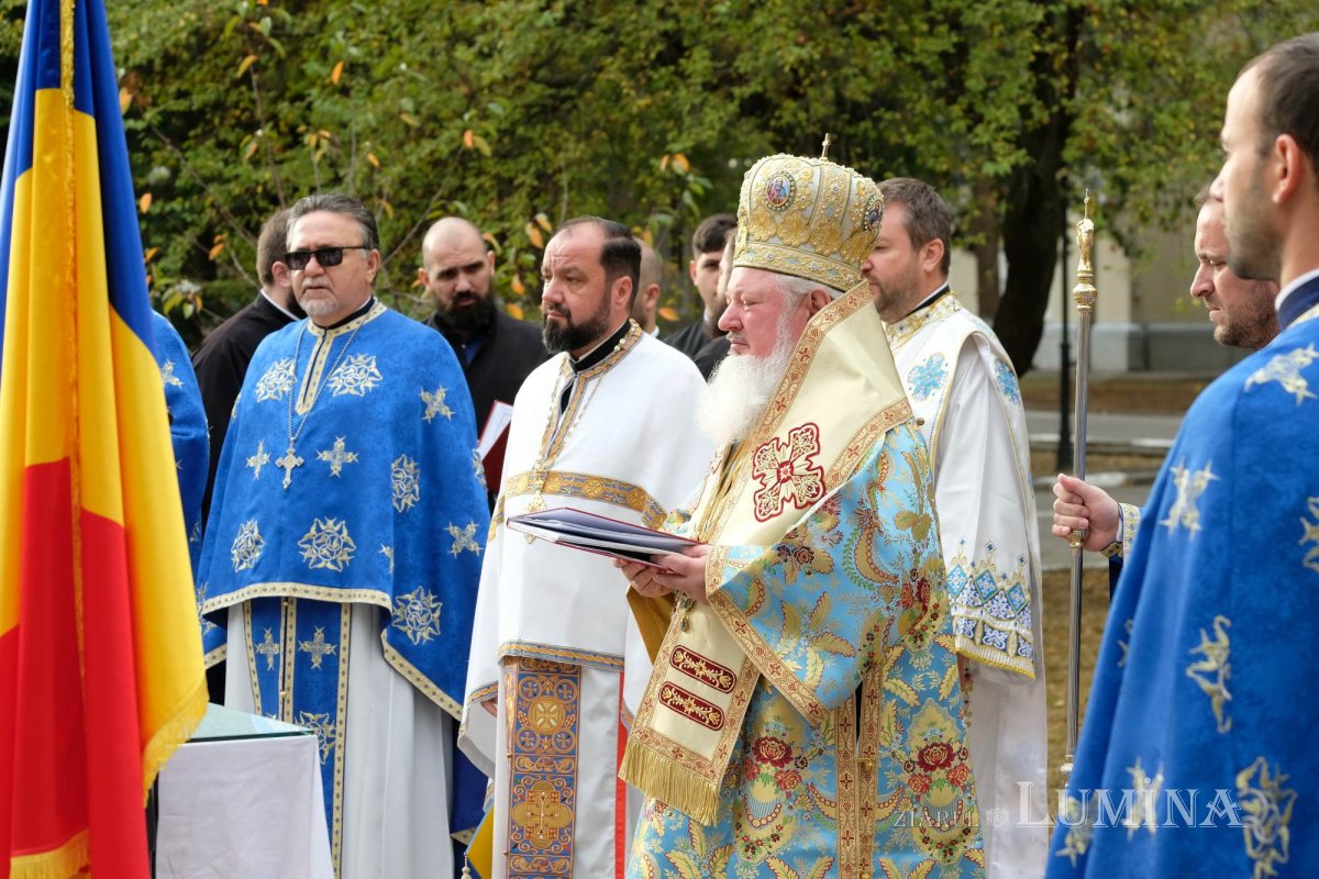 Jandarmii bucureșteni și-au sărbătorit ocrotitorii cerești 276055