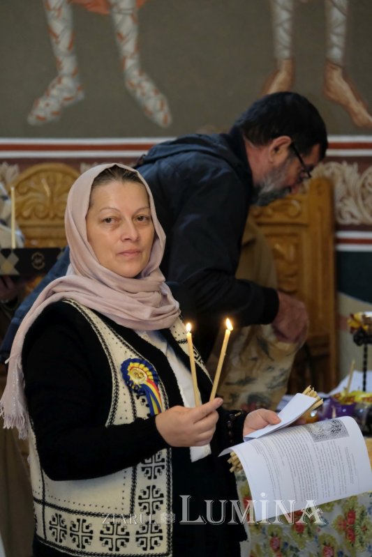 Jandarmii bucureșteni și-au sărbătorit ocrotitorii cerești 276088