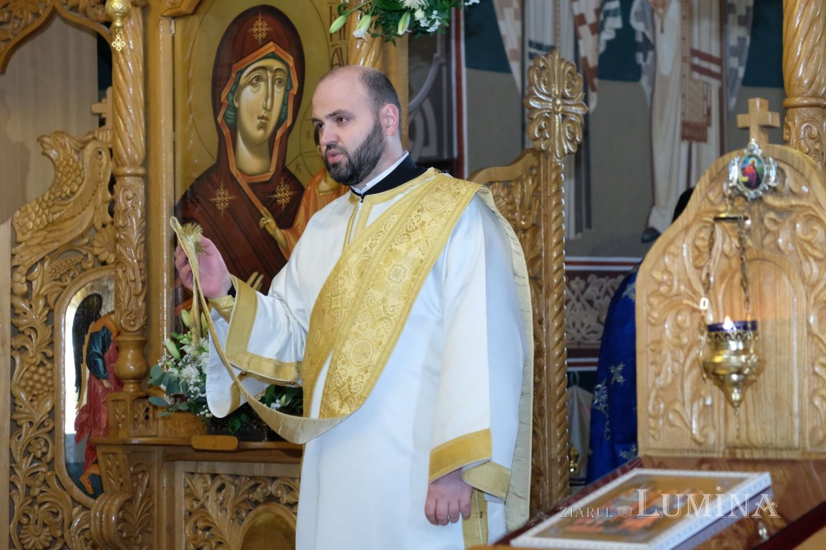 Jandarmii bucureșteni și-au sărbătorit ocrotitorii cerești 276089