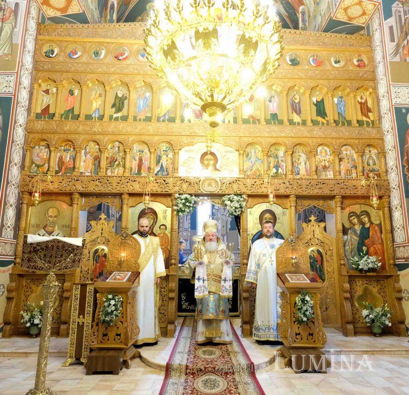 Jandarmii bucureșteni și-au sărbătorit ocrotitorii cerești 276095