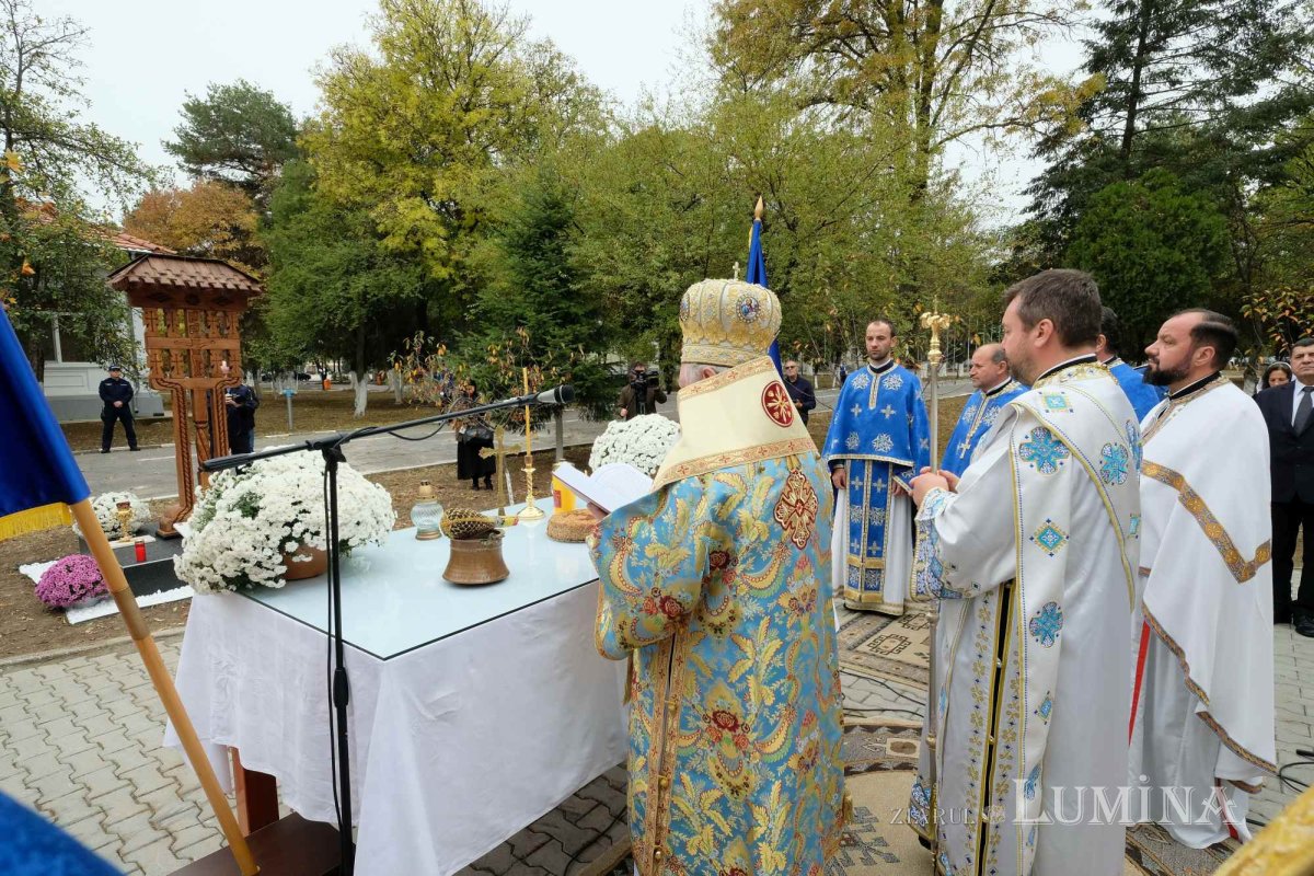 Jandarmii bucureșteni și-au sărbătorit ocrotitorii cerești 276102