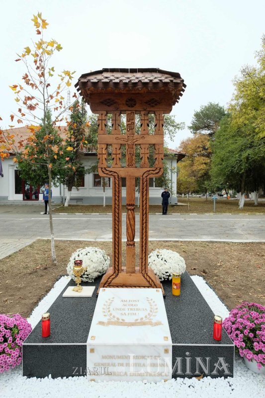 Jandarmii bucureșteni și-au sărbătorit ocrotitorii cerești 276113