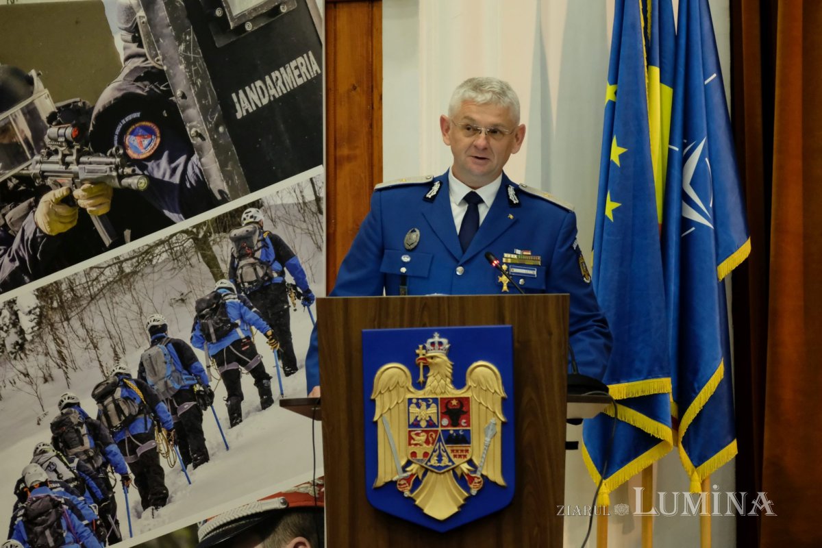 Jandarmii bucureșteni și-au sărbătorit ocrotitorii cerești 276119