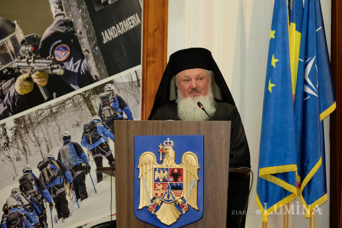 Jandarmii bucureșteni și-au sărbătorit ocrotitorii cerești 276120