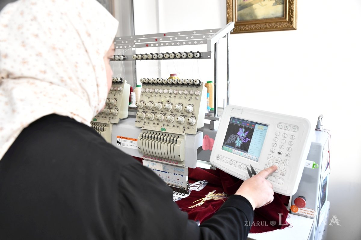 Rugăciunea și lucrul se împletesc armonios în atelierele Mănăstirii Pasărea 275792