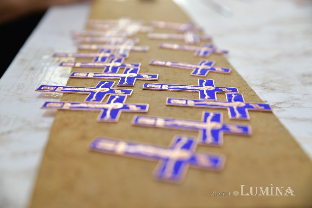 Rugăciunea și lucrul se împletesc armonios în atelierele Mănăstirii Pasărea 275877