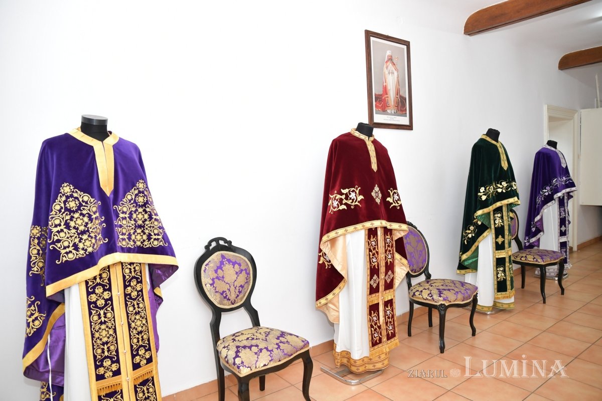 Rugăciunea și lucrul se împletesc armonios în atelierele Mănăstirii Pasărea 275892