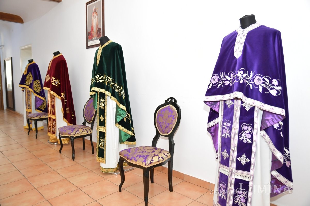 Rugăciunea și lucrul se împletesc armonios în atelierele Mănăstirii Pasărea 275894