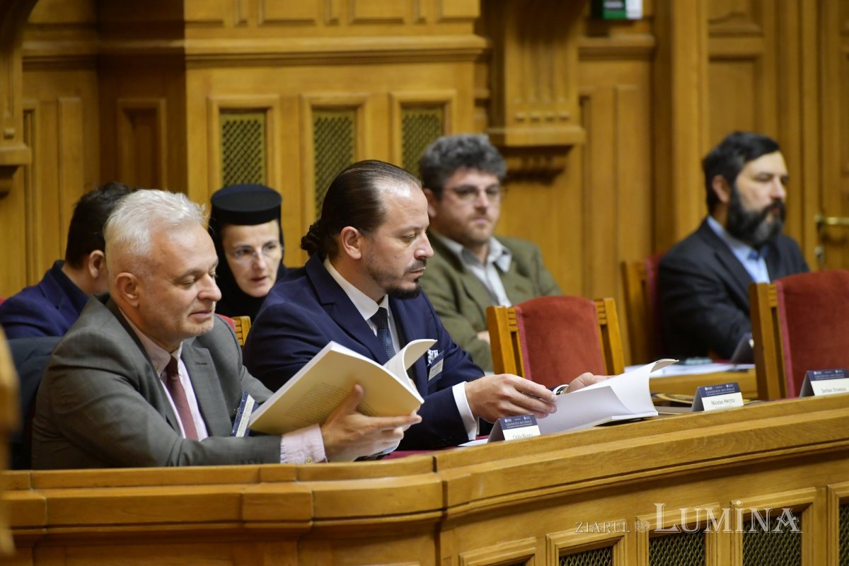 Conferință dedicată artei bisericești la Palatul Patriarhiei 276679