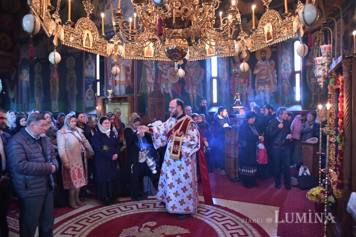 Sfântul Grigorie Palama cinstit în biserica din campusul Universităţii Politehnica 276910