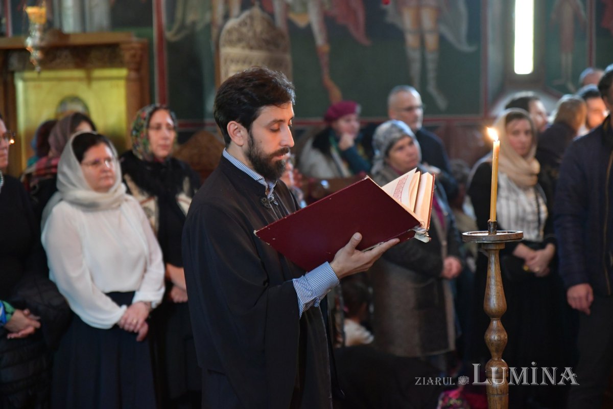 Sfântul Grigorie Palama cinstit în biserica din campusul Universităţii Politehnica 276925
