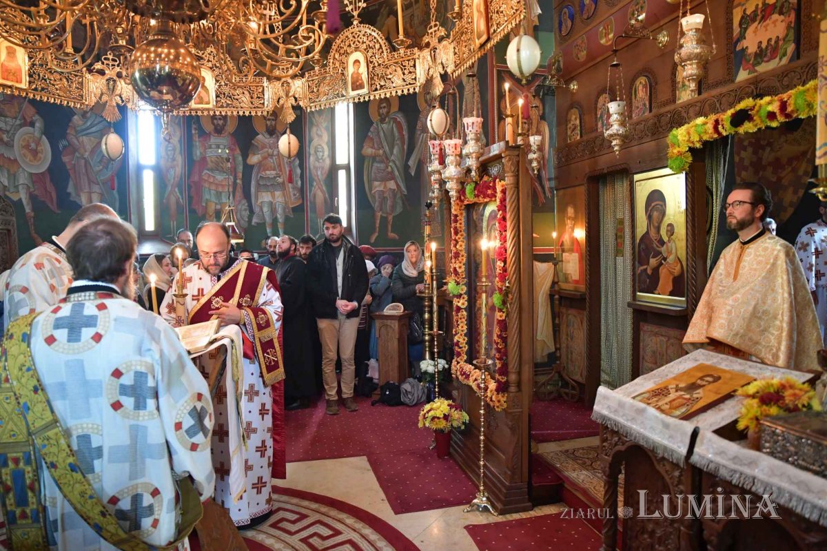Sfântul Grigorie Palama cinstit în biserica din campusul Universităţii Politehnica 276931
