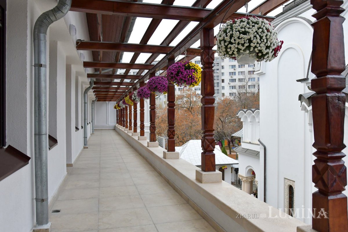 Înnoire și binecuvântare la hramul Parohiei „Șerban Vodă” din București 277125