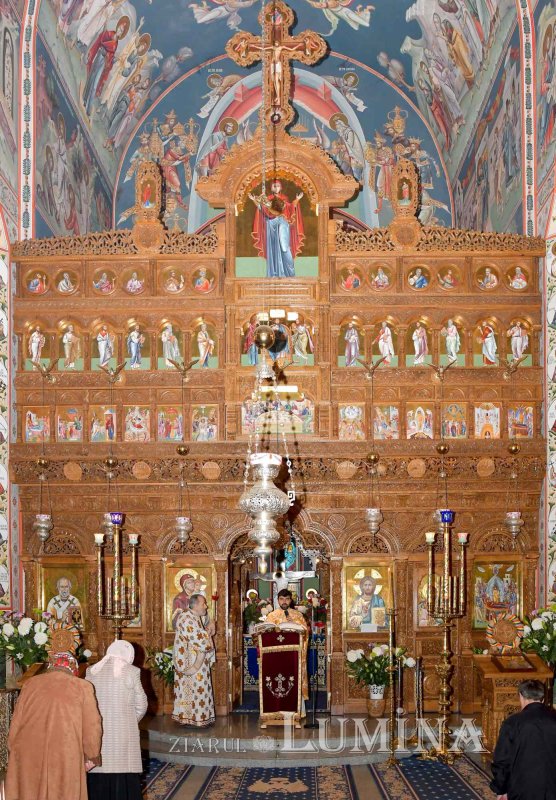 Înnoire și binecuvântare la hramul Parohiei „Șerban Vodă” din București 277128