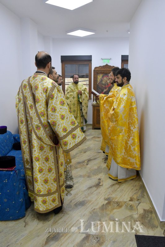 Înnoire și binecuvântare la hramul Parohiei „Șerban Vodă” din București 277130